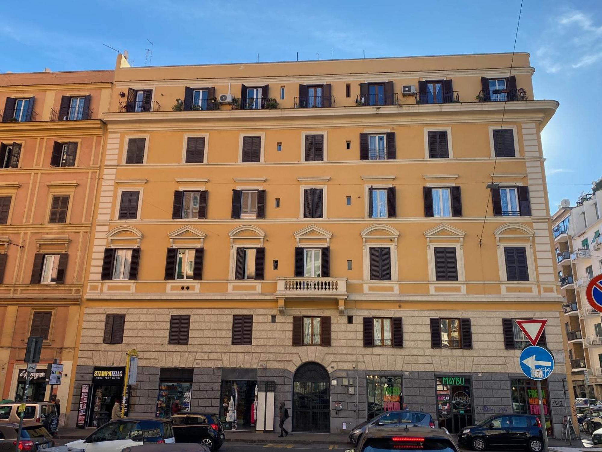 Mgfcandia111 - Al Vaticano Apartamento *